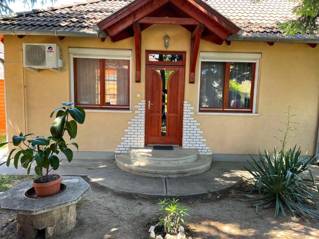 Budova, v ktorej sa apartmán nachádza