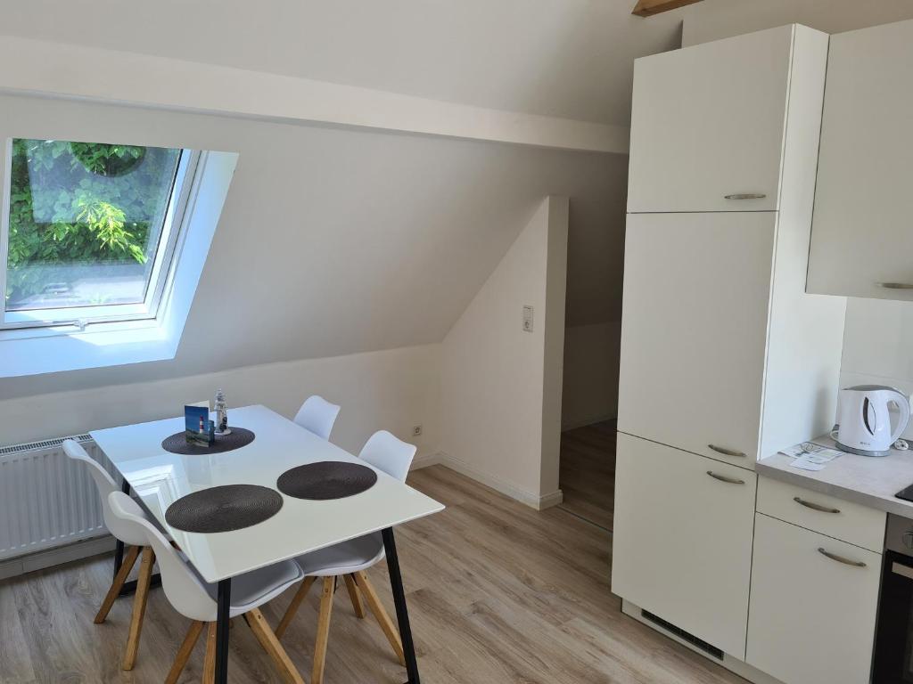 Kuchyň nebo kuchyňský kout v ubytování Leuchtturm Emden