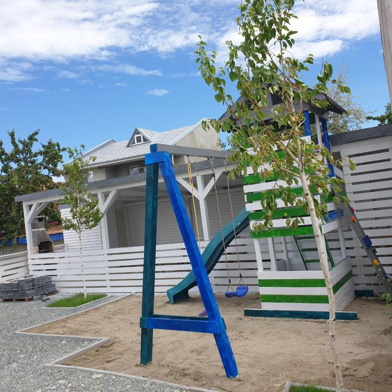 Picture of Oceanfront Paradise: Penthouse with Peloton - Apartments for Rent in ...