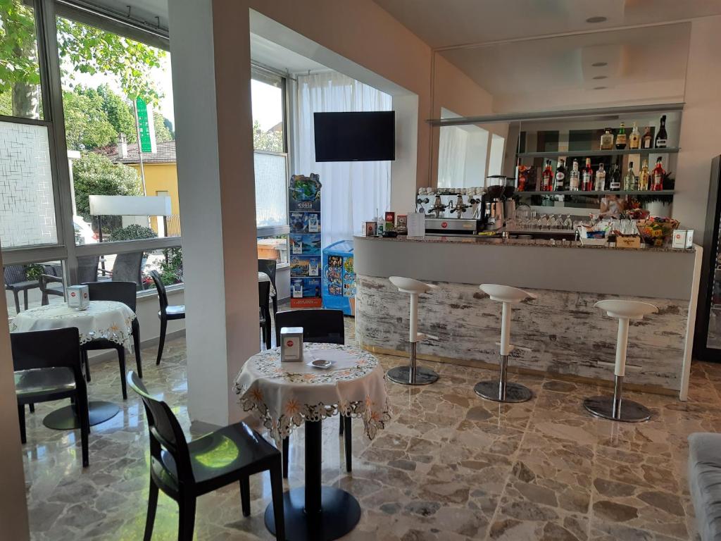 Lounge nebo bar v ubytování Hotel Barbiani