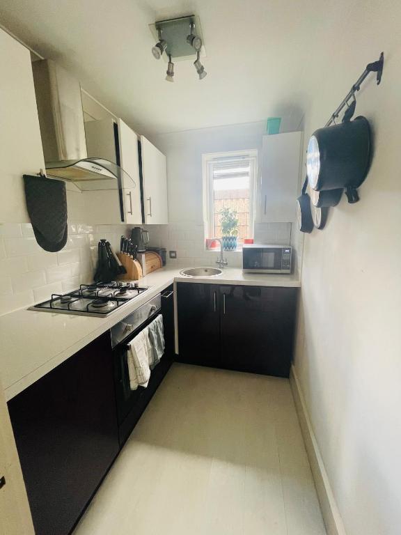 1 bed apartment with terrace & off-road parking