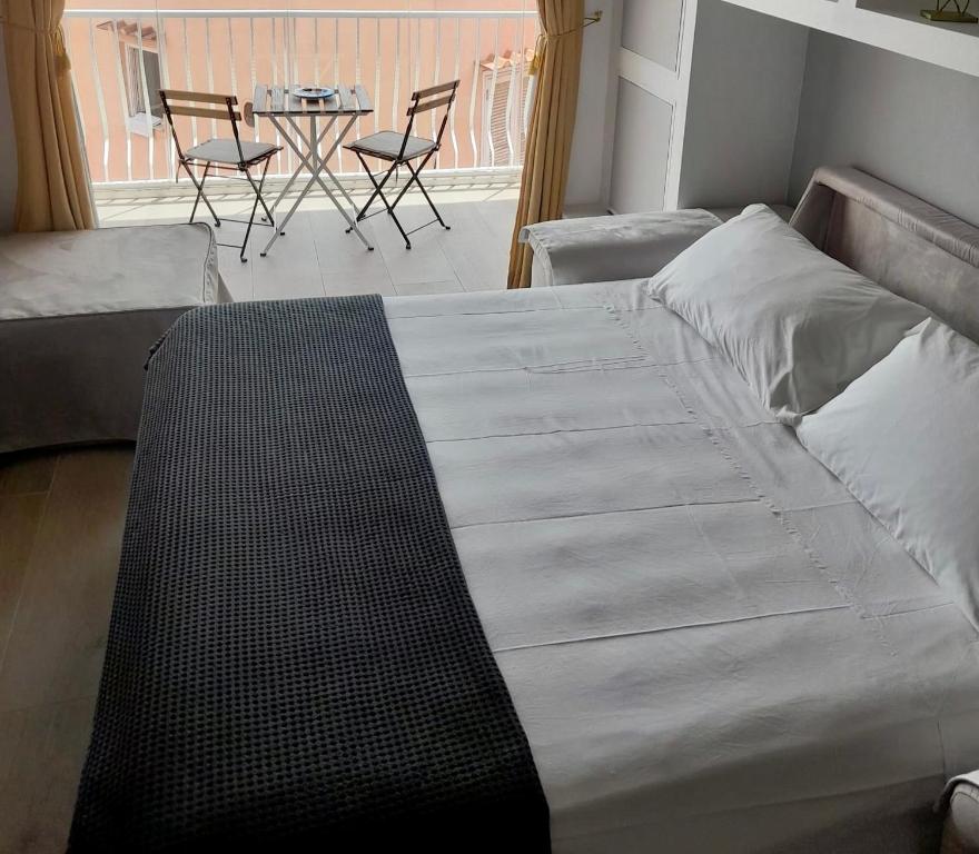 La finestra sul porto - Housity