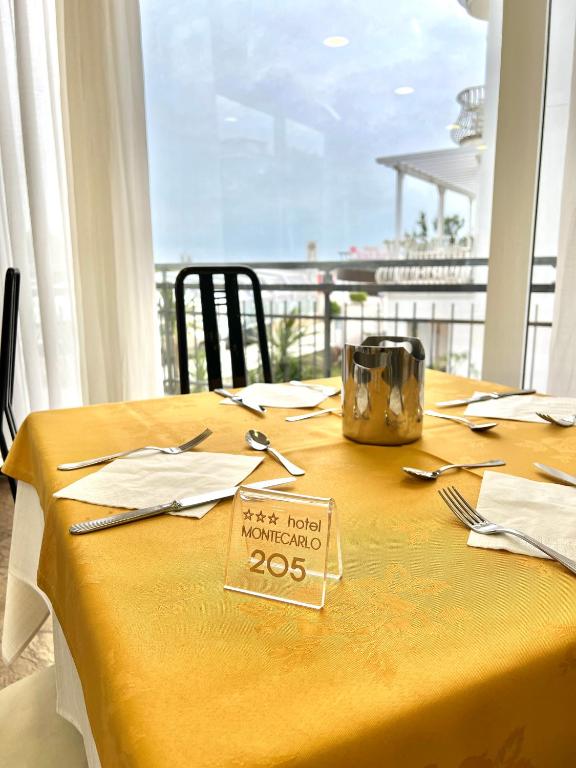 Balkón nebo terasa v ubytování Hotel B&B Montecarlo