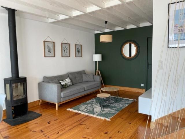 Photo de la galerie de l'établissement maison calme la rochelle plage ville, à La Rochelle