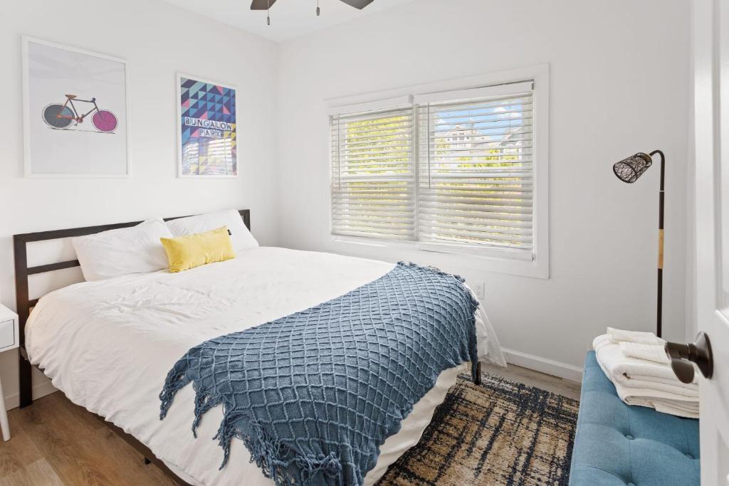 Renovated 4BR Atlantic City Beach House Water View - Housity