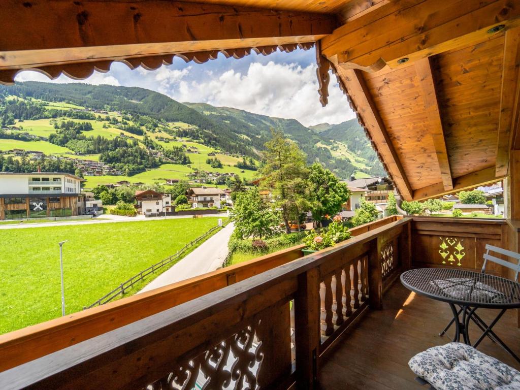 Nespecifikovaný výhled na hory nebo výhled na hory při pohledu z apartmánu