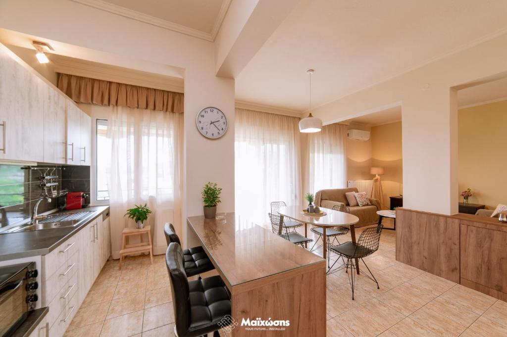 Kuchyň nebo kuchyňský kout v ubytování HELIANTHOS VILLA - APARTMENT No2
