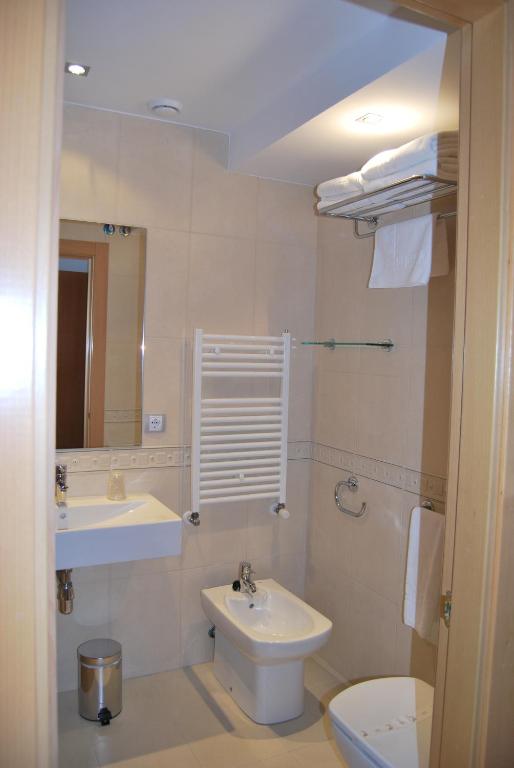 Un baño de Hotel Parrilla el Zangano