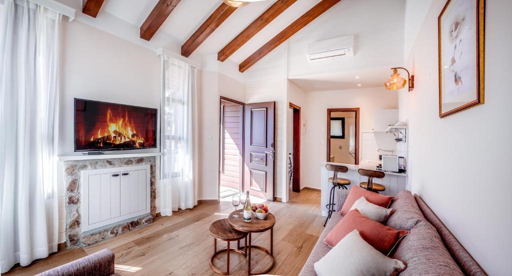 TV a/nebo společenská místnost v ubytování Merom Golan Resort