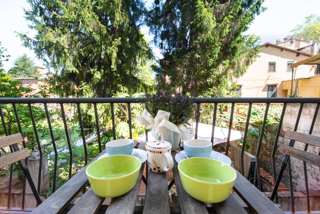 A balcony or terrace at Re Migio Apartment with Terrace and Lift
