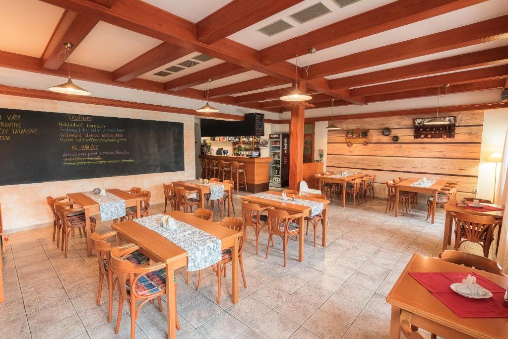 Restaurace v ubytování Dobrá škola u Jeníčka