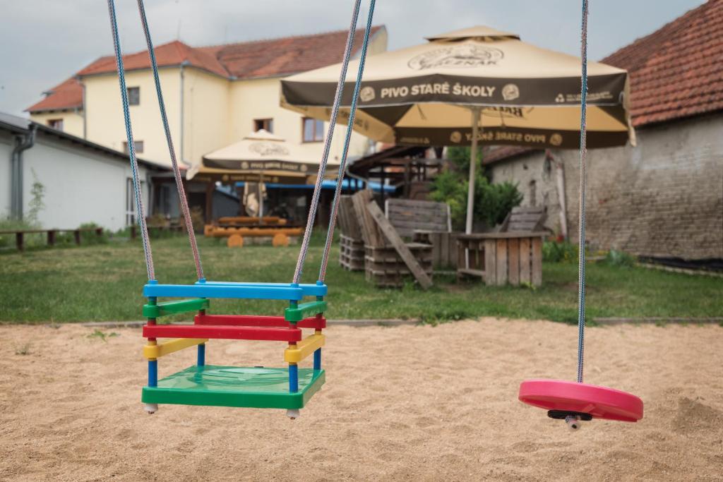 Herní místnost nebo prostor pro děti v ubytování Dobrá škola u Jeníčka