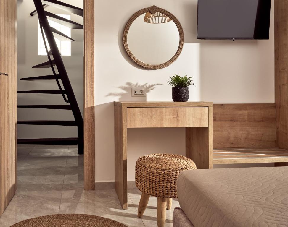 TV a/nebo společenská místnost v ubytování Margie Sea View Apartment