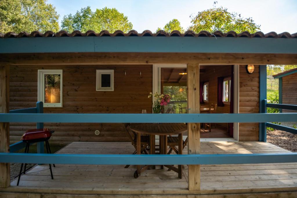 Camping Beau Rivage - Chalet Met 2 Slaapkamers