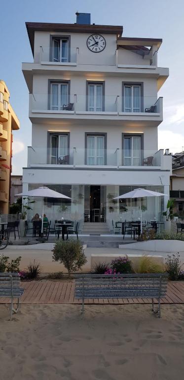 Budova, kde se hotel nachází