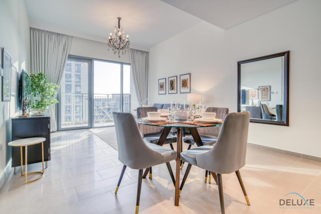 Fotografie z fotogalerie ubytování Graceful 1BR at Park Heights Dubai Hills MBR City by Deluxe Holiday Homes v Dubaji