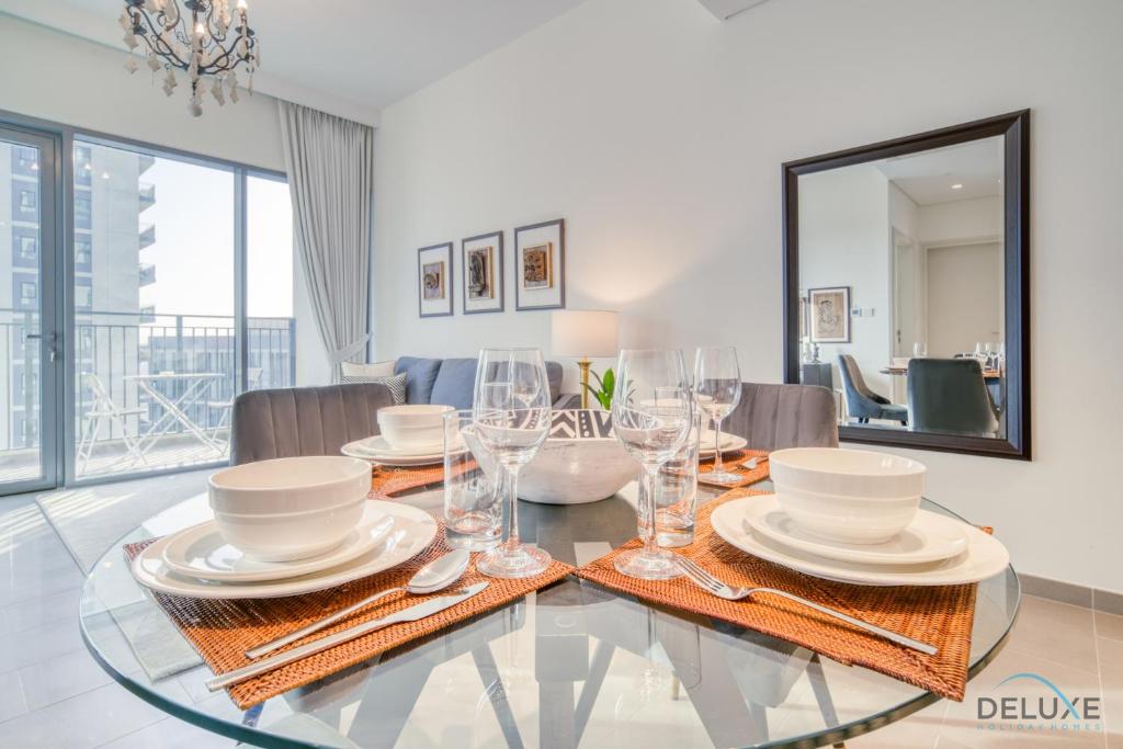 Fotografie z fotogalerie ubytování Graceful 1BR at Park Heights Dubai Hills MBR City by Deluxe Holiday Homes v Dubaji