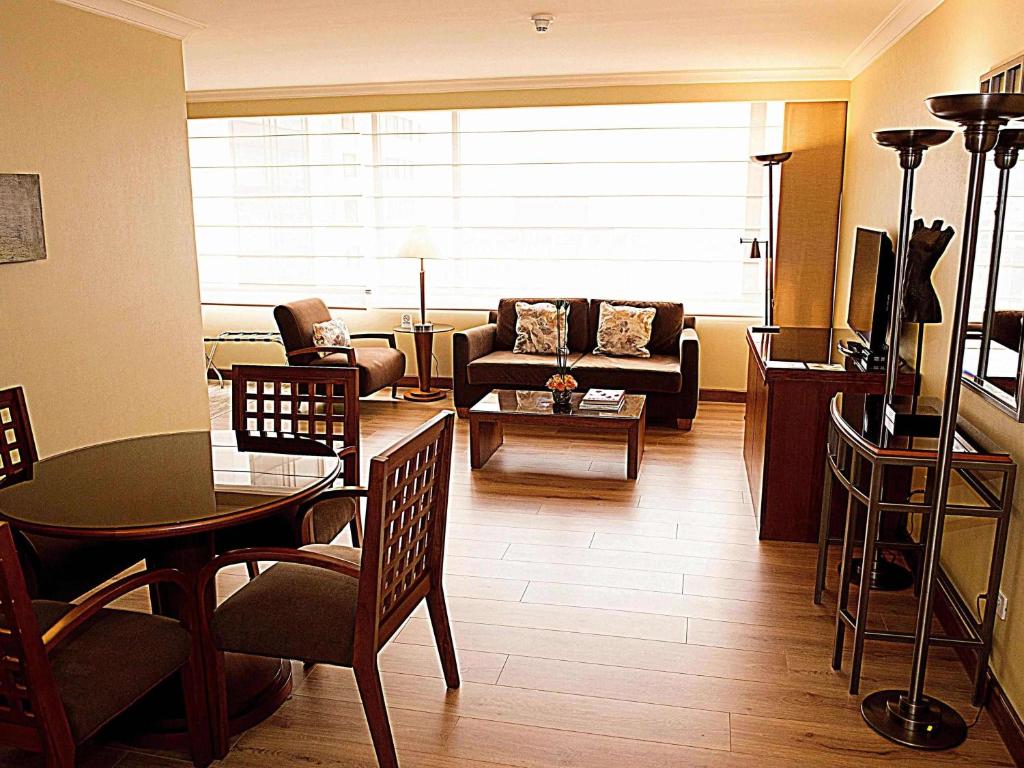Posezení v ubytování Swissotel Quito