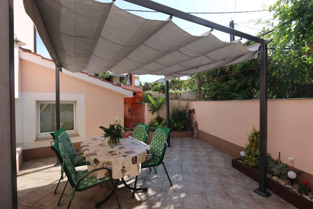 Fotografie z fotogalerie ubytování Apartment in Klimno - Insel Krk 12467 v destinaci Klimno