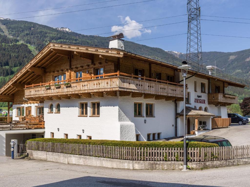 Výhľad na hory alebo výhľad na hory priamo z apartmánu