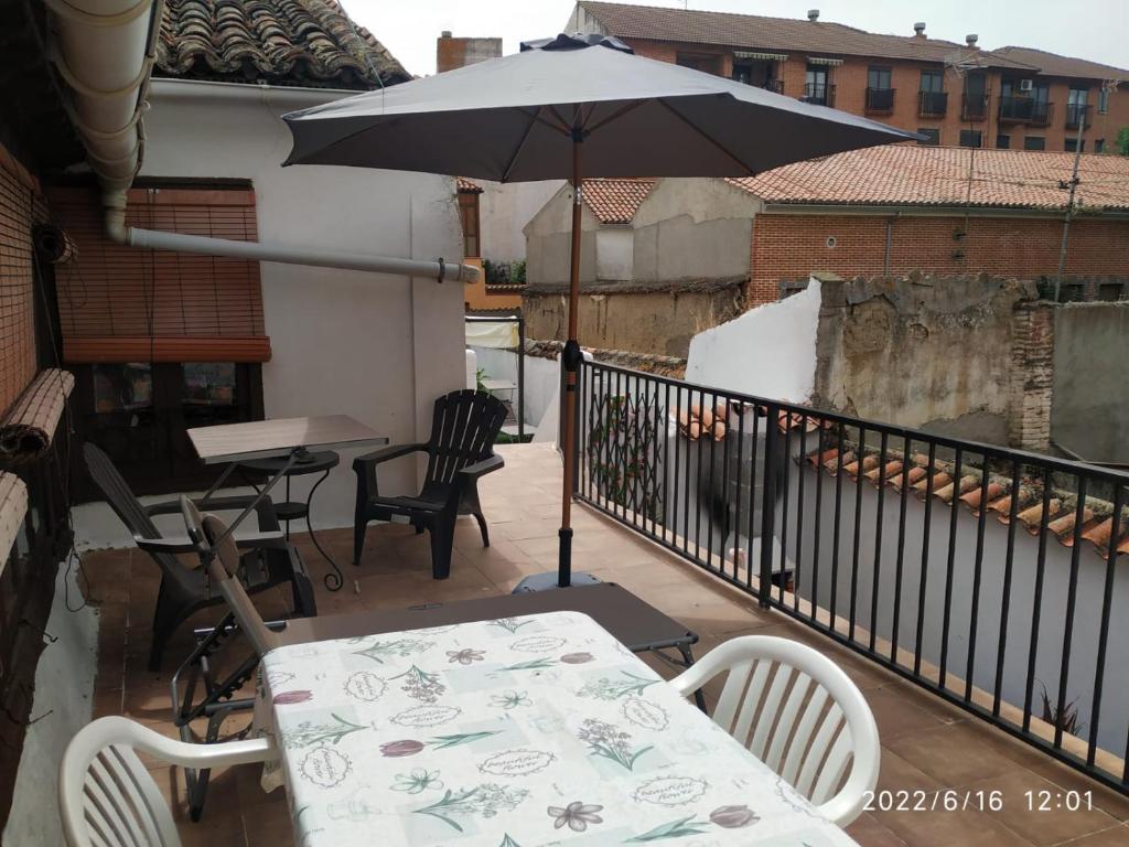 Balkón alebo terasa v ubytovaní Casa Santa María 2 con jardín y barbacoa
