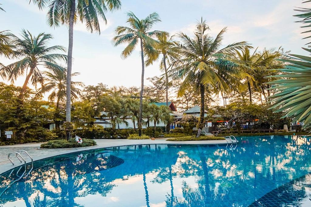 Gallery image of Holiday Inn Resort Phuket, an IHG Hotel - SHA Extra Plus in Patong Beach