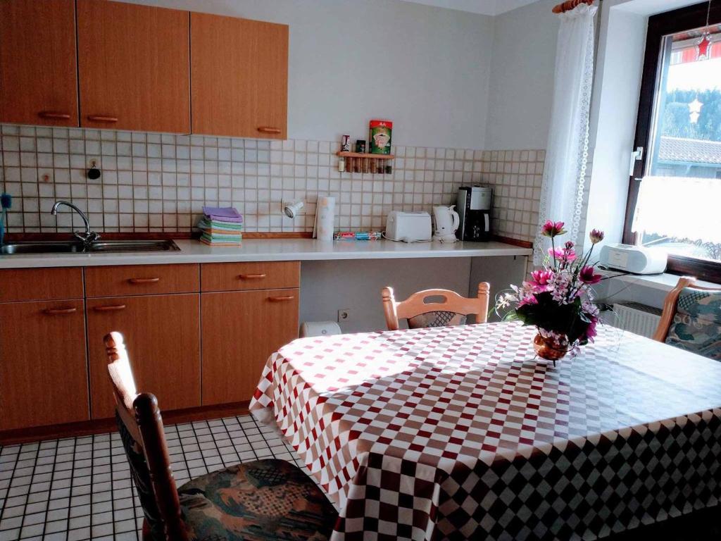 Kuchyň nebo kuchyňský kout v ubytování Ferienwohnung Stocker