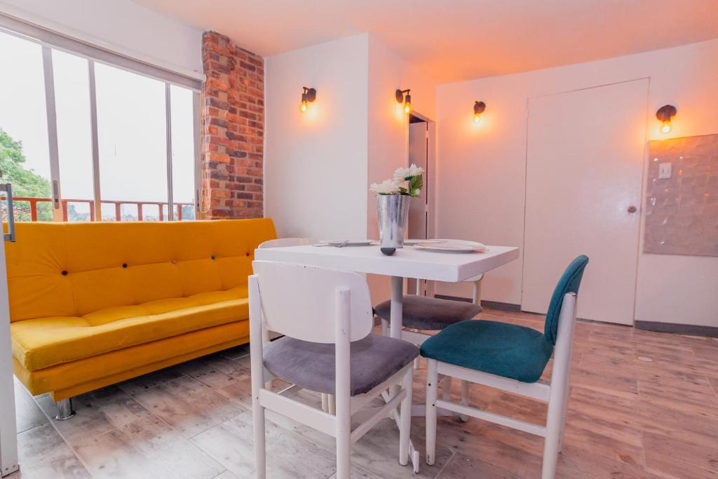 ApartaSuites & Hotel Bogota Suamox - 