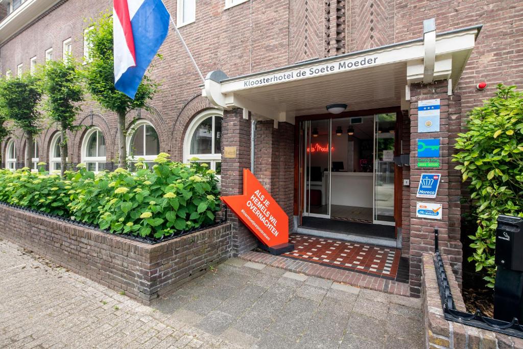 Kloosterhotel de Soete Moeder, Den Bosch – Updated 2023 Prices Kloosterhotel De Soete Moeder, Den Bosch – Updated 2023 Prices