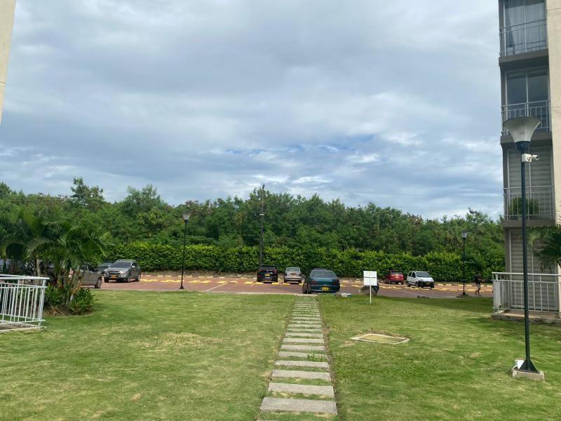 Zahrada ubytování Apartamento amplio y tranquilo en Flandes, Tolima