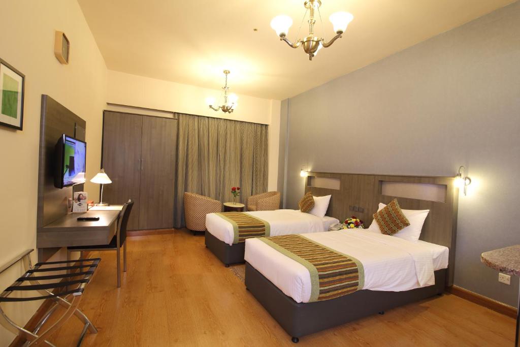 
Studio Double with Kitchenette
