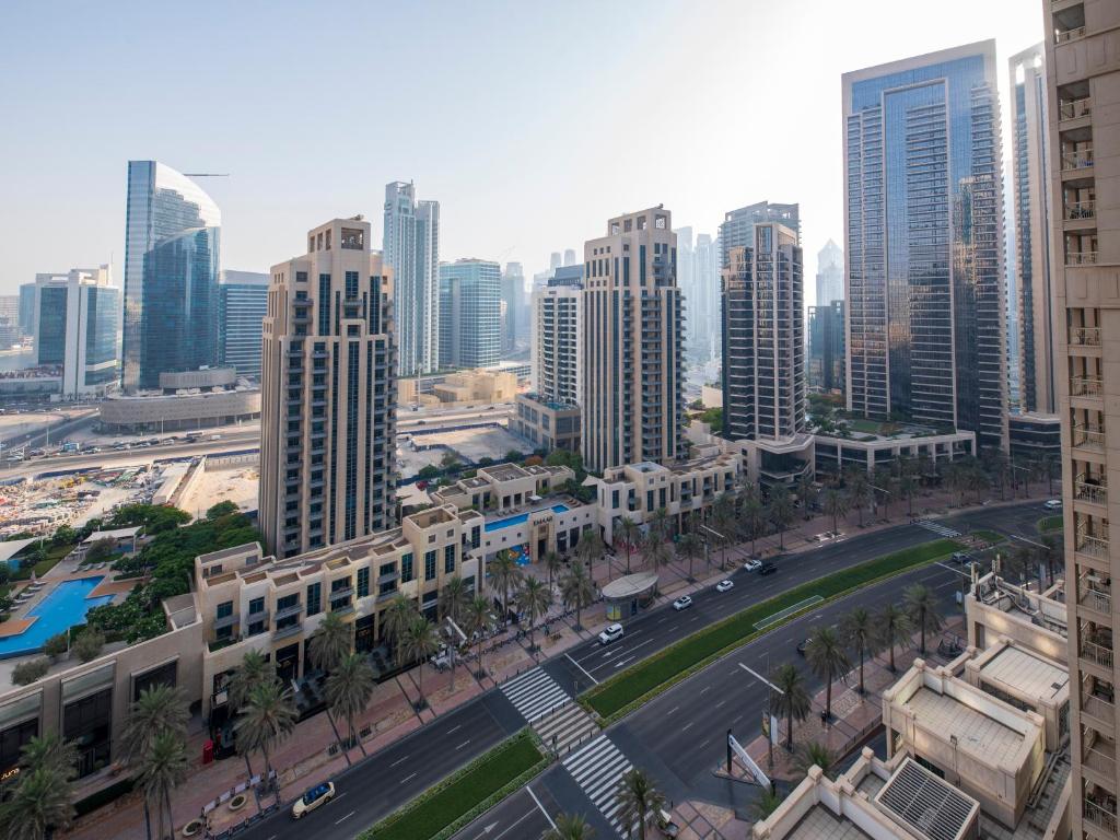 Nespecifikovaný výhled na destinaci Dubaj nebo výhled na město při pohledu z apartmánu