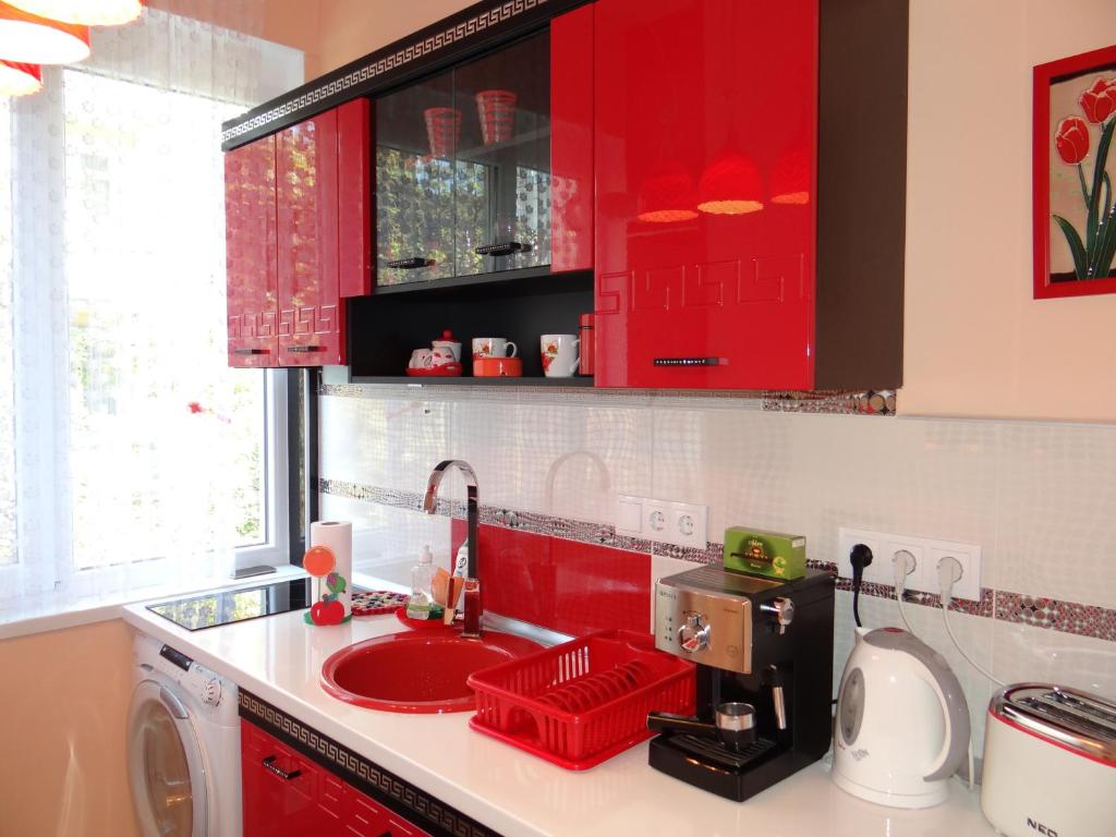 Orange Flower Apartments 1 - Studio Apartment