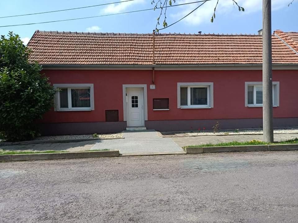 Budova, kde se ubytování v soukromí nachází