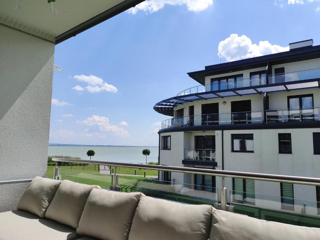 Royal Relax Apartman - Deluxe Apartment