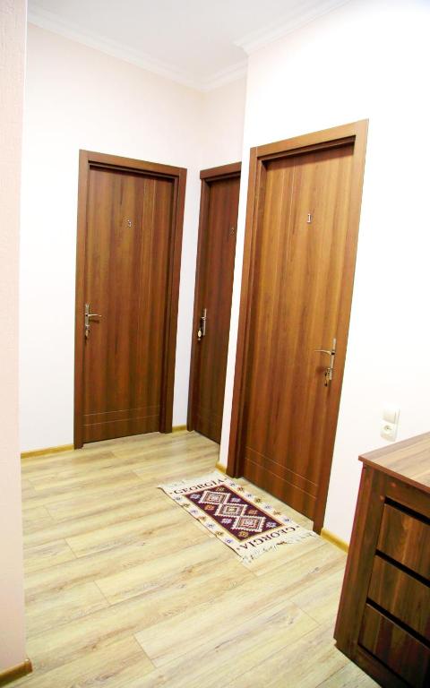 لابی و فضای عمومی Family apartments - تصویر ۵