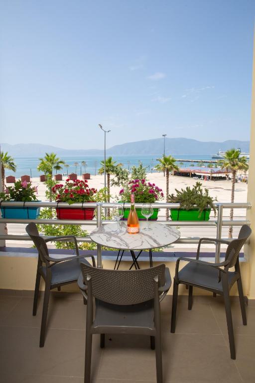 Vista generica sul mare o vista sul mare dall'interno dell'hotel