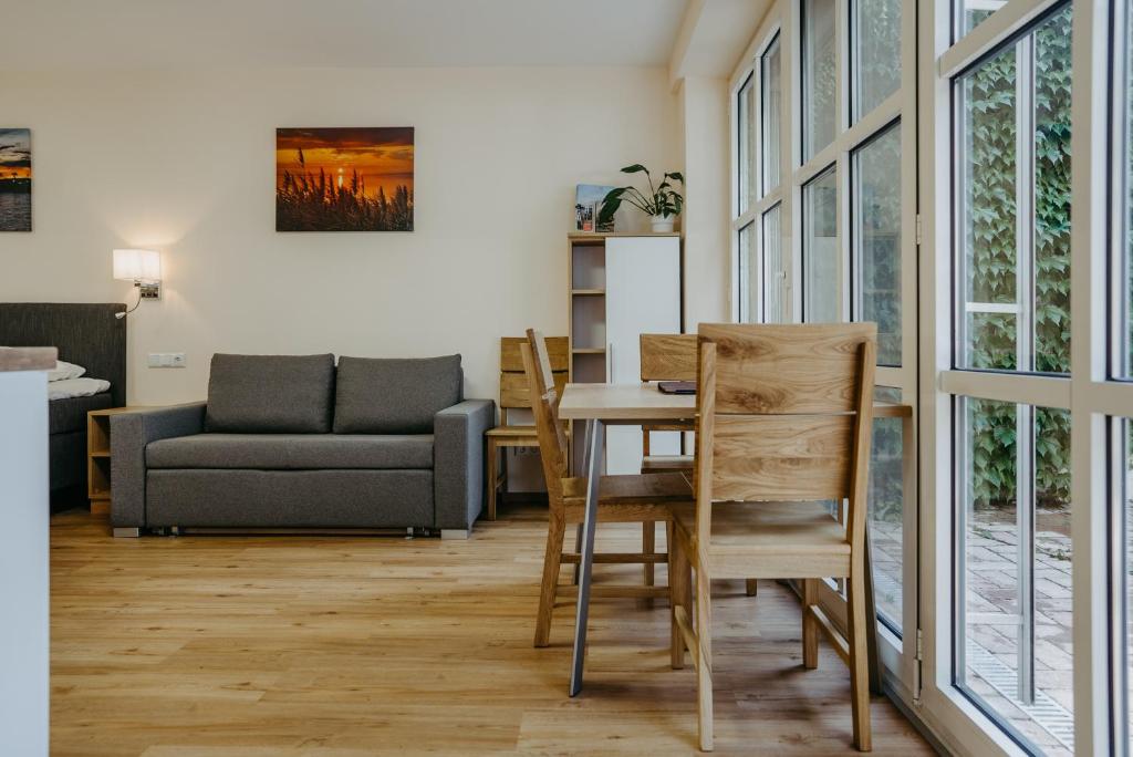 Posedenie v ubytovaní Chill & Relax Apartments in Neusiedl am See