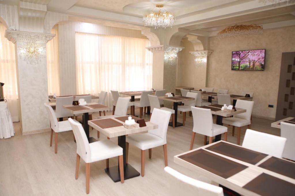 Posezení v ubytování Anga Yerevan Hotel