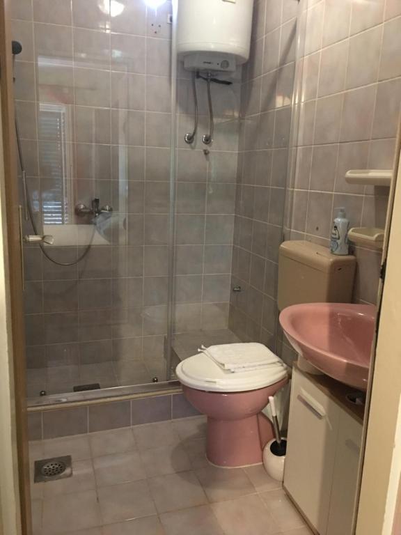 Kúpeľňa v ubytovaní Apartmani Dušanka