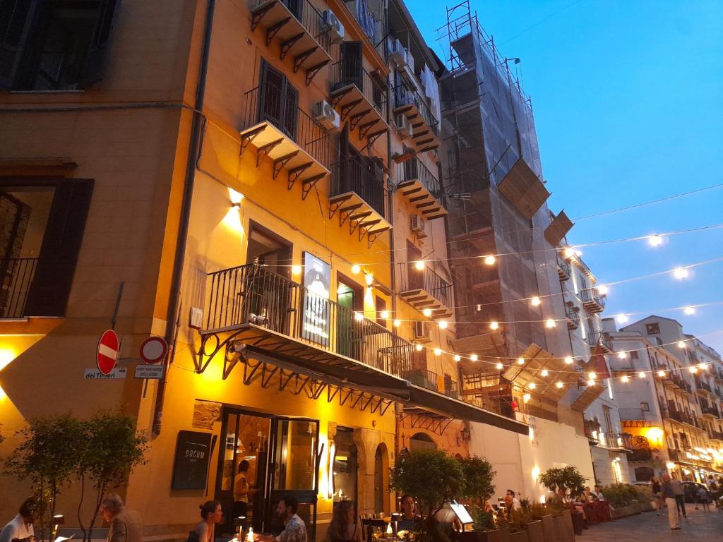 The building in which Az apartmant is located
