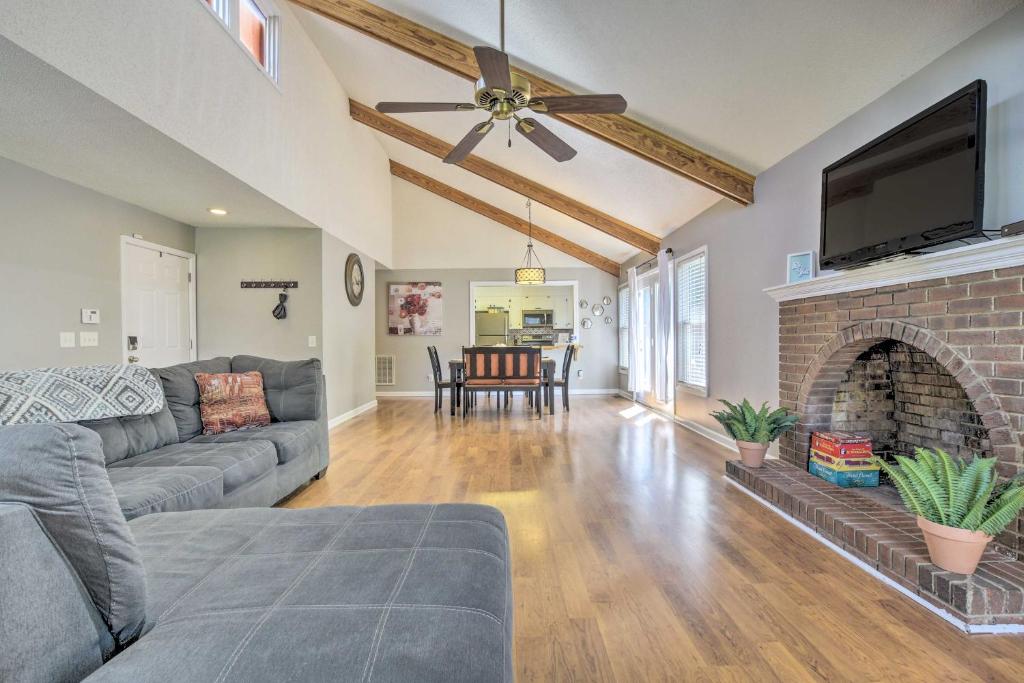 Lake Retreat in Carolina Trace with Resort Amenities, Sanford (updated