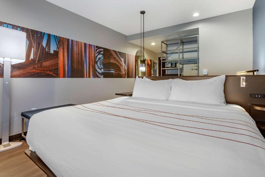 Postel nebo postele na pokoji v ubytování Vīb Hotel by Best Western Phoenix - Tempe