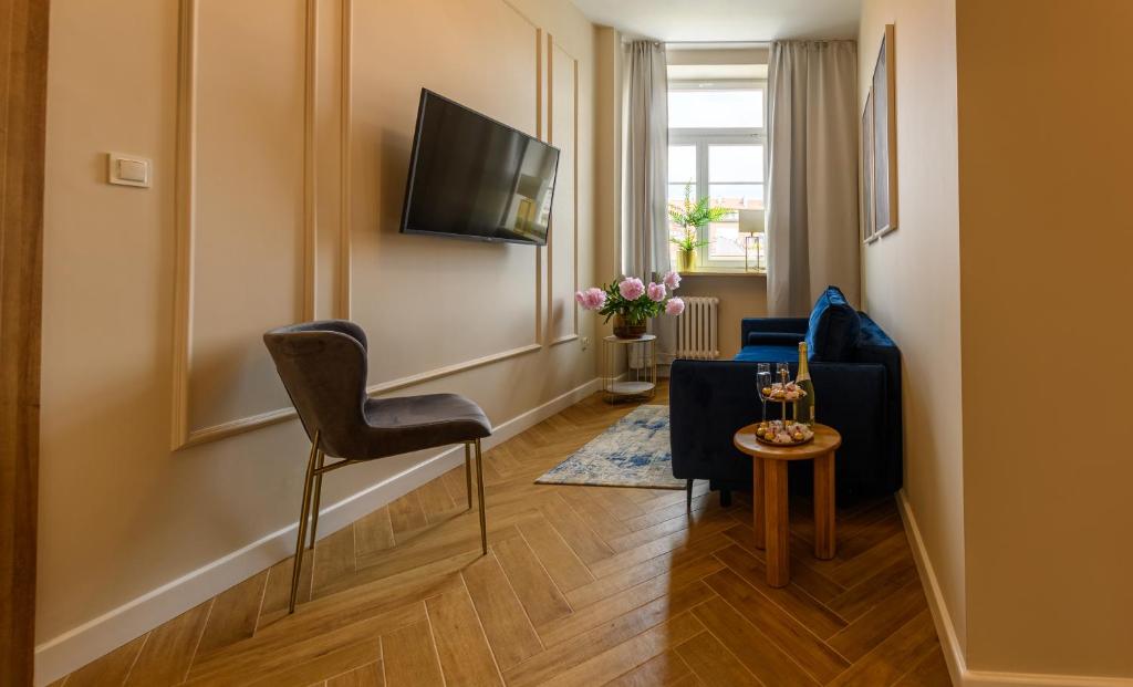 Movo Old Town Apartments - Superior Apartment