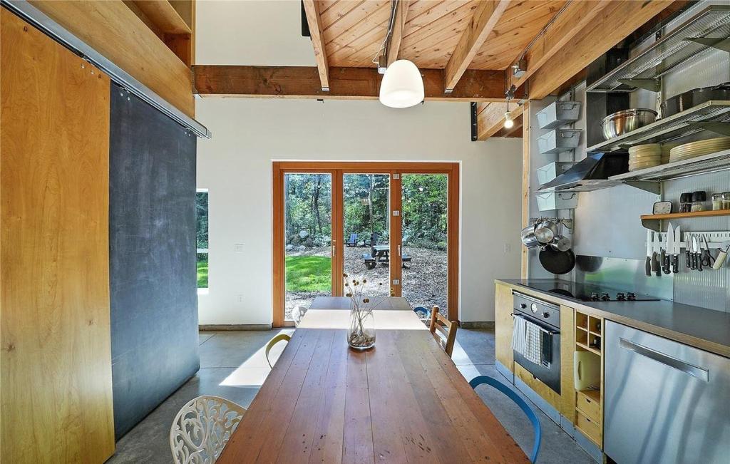 Guemes Island Road Modern Home - Twee Slaapkamers Huis