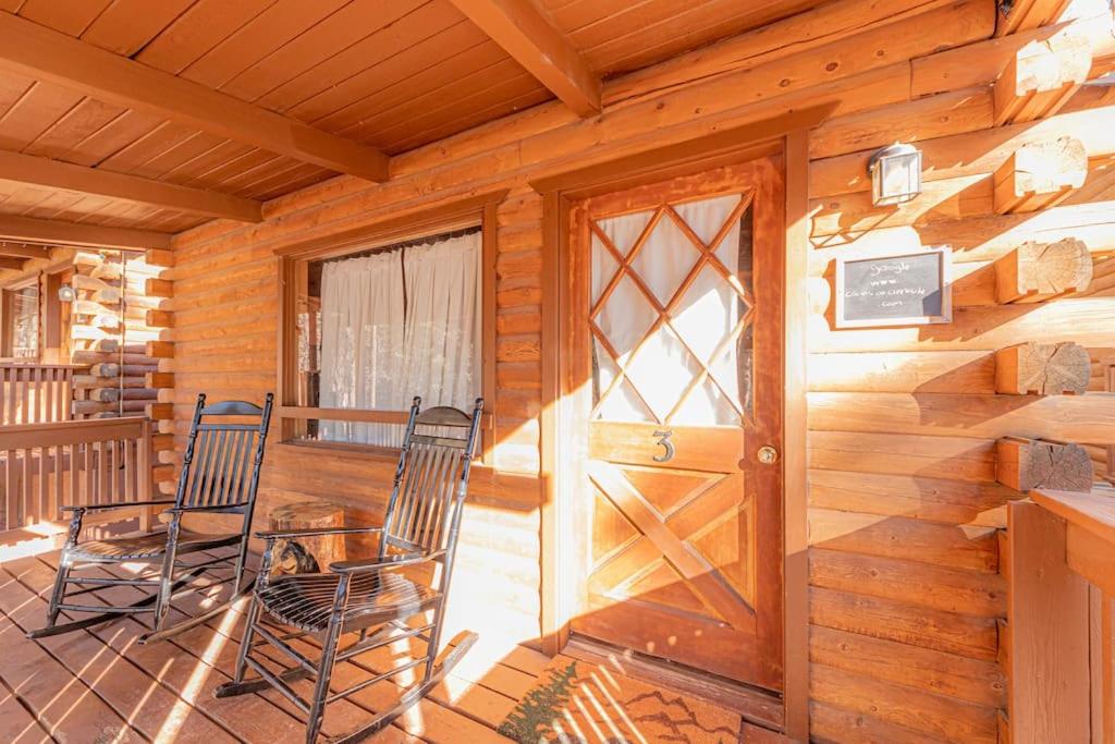 Fotografie z fotogalerie ubytování Forest Cabin 3 Bear's Den v destinaci Payson