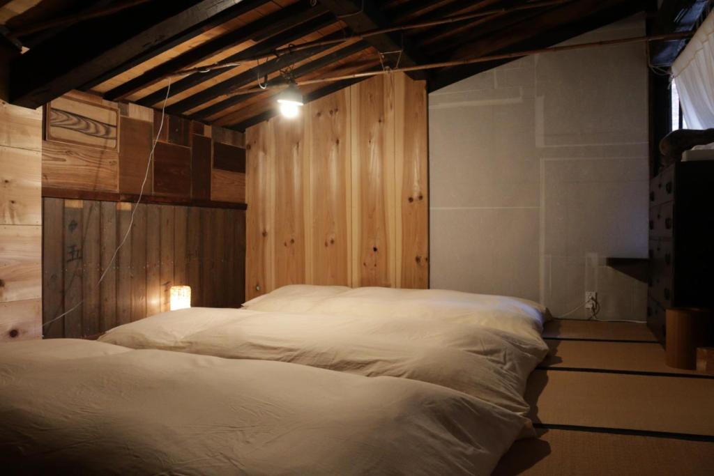Hostel Yui-an - Stanza Del Dormitorio Misto