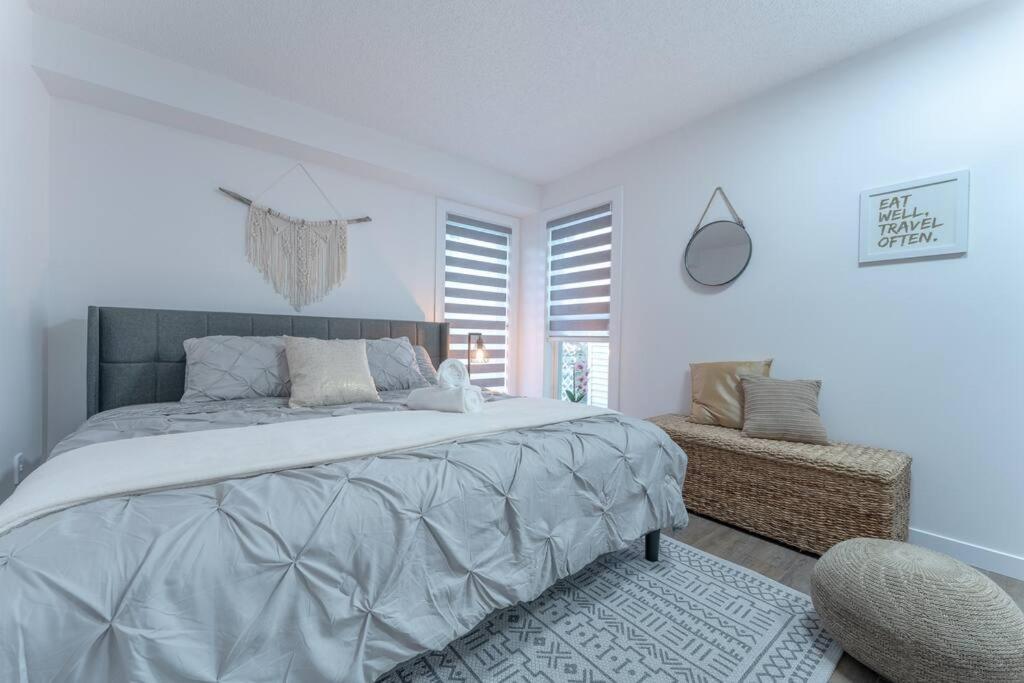 Chic Romantic3bed patio WIFI quiet retreat parking - Casa De Tres Dormitorios