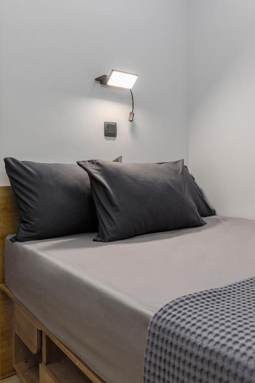Posteľ alebo postele v izbe v ubytovaní Stylish and Modern Studio - Miltos