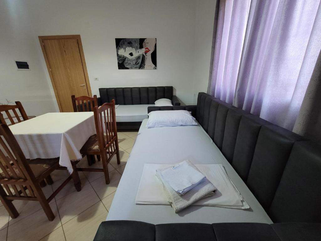 Vila Anxhelo - Appartement Met Balkon